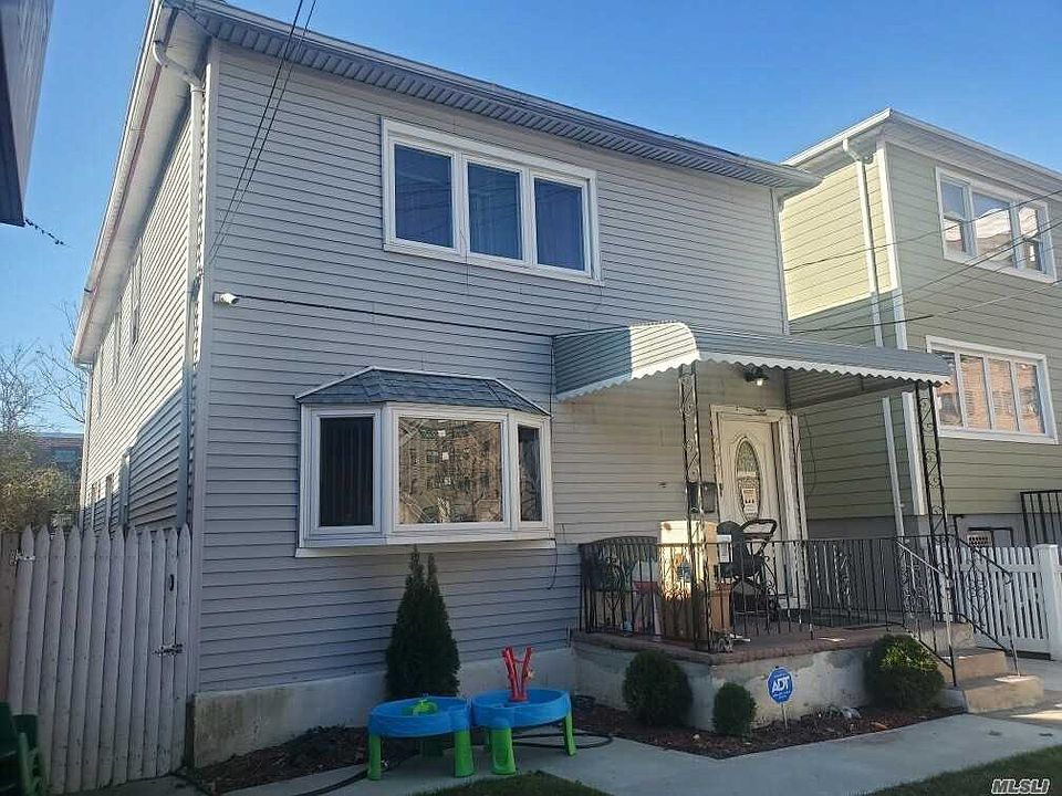 2nd image of 297 Beach 14 St