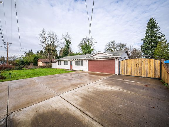 3rd image of 11900 NE 16th St