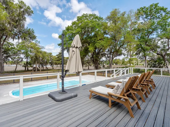 1638 Hampton Dr, Beaufort, SC 29906