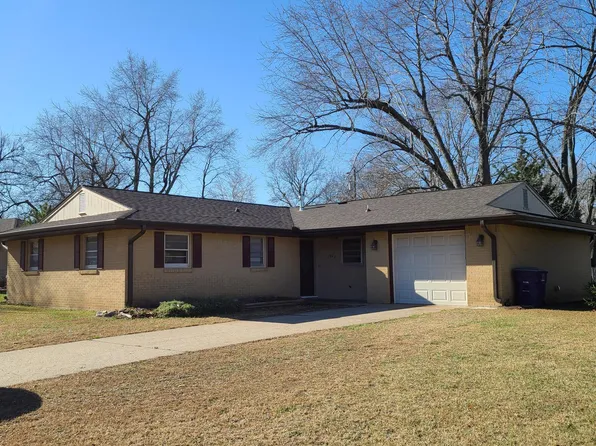 1925 Kenmar Dr, Manhattan, KS 66502