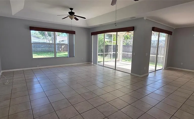 1305 Lakehurst Way — Photo 23