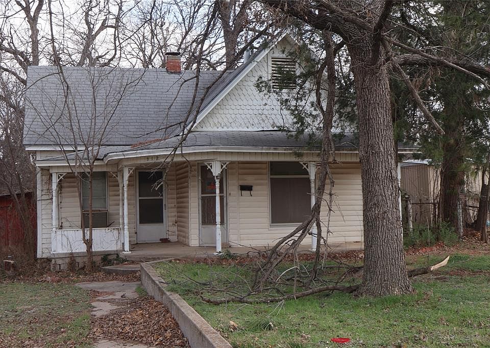 1st image of 912 SW 5th St