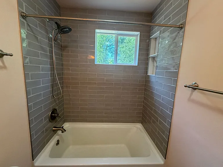 1627 Mason Ln — Photo 13