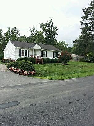 2nd image of 4025 Stowe Dr