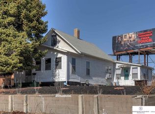 2786 Dupont St, Omaha, NE 68105