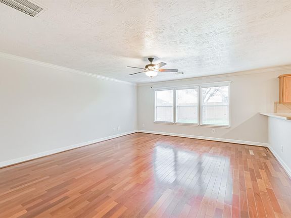 4th image of 15023 Roche Rock Dr