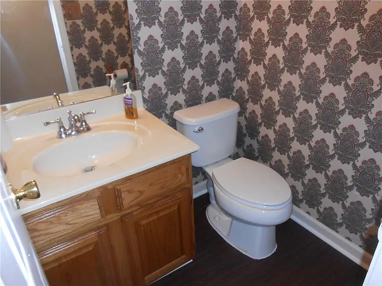 1135 Country Club Pl NW — Photo 8
