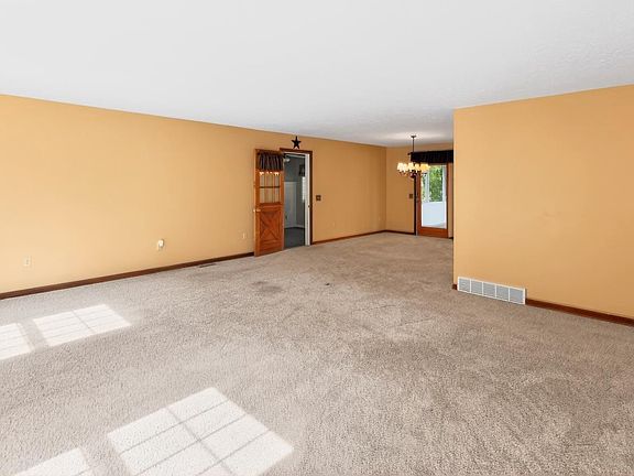 3rd image of 13399 Old Mansfield Rd