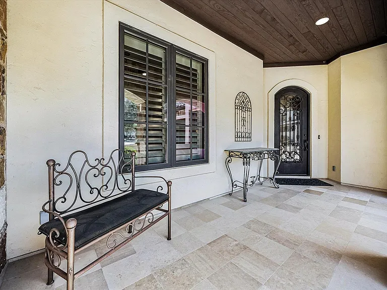 4501 Spanish Oaks Club Blvd #14 — Photo 2