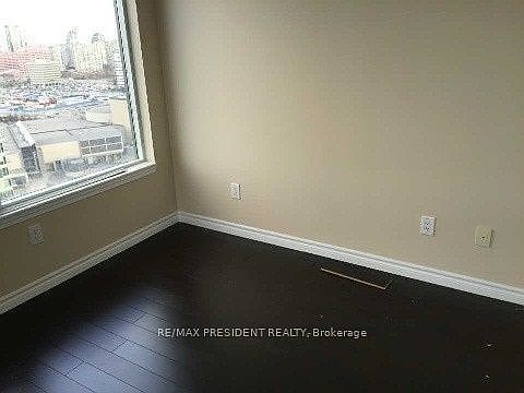 4th image of 385 Prince Of Wales Dr #2102