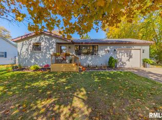 2261 Robin Rd, Washington, IL 61571