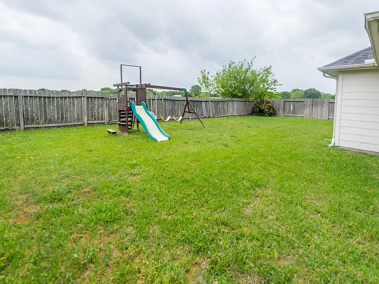 2834 Sage Bluff Ave — Photo 36