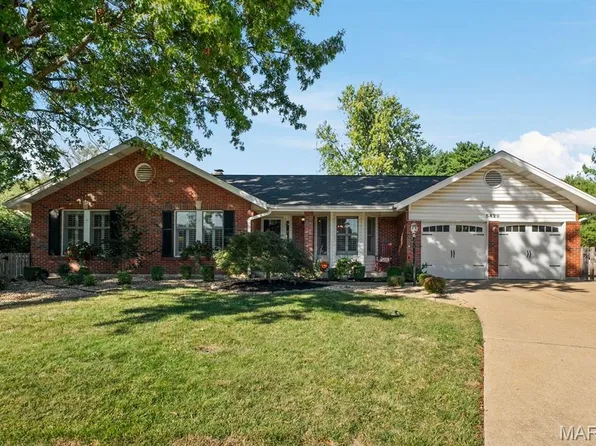 5429 Chapelford Ln, Saint Louis, MO 63119