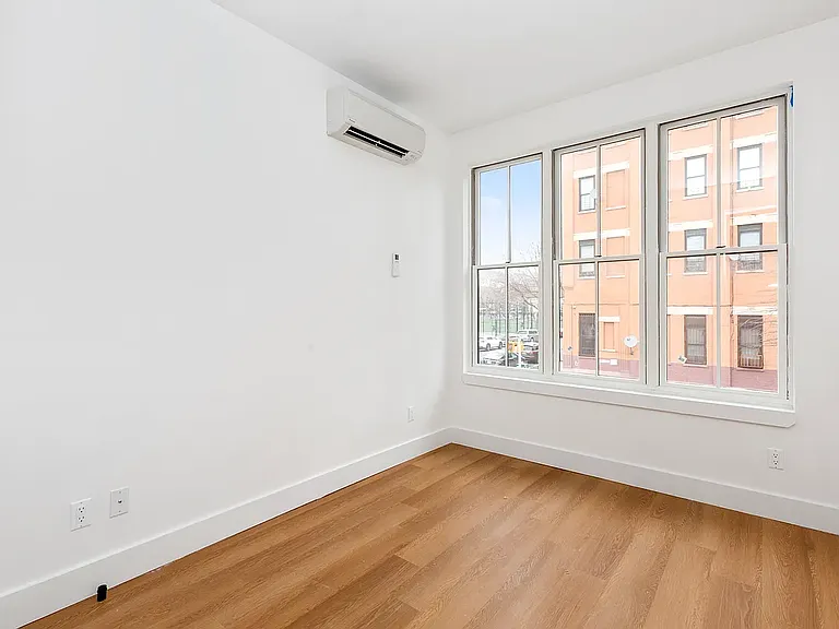 762 Madison St #3B — Photo 8