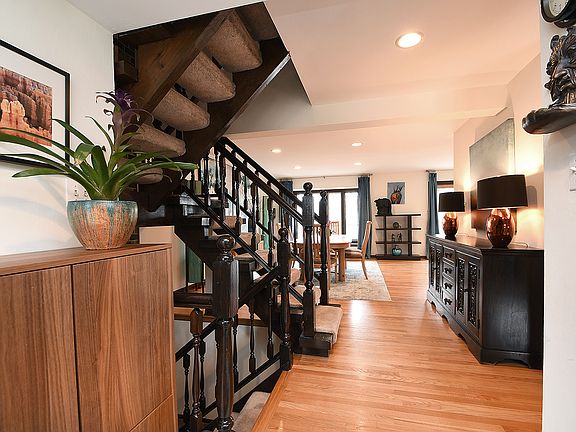 4th image of 8324 Berkhansted Ct #8324