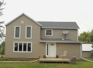 36070 250th St, Worthington, MN 56187