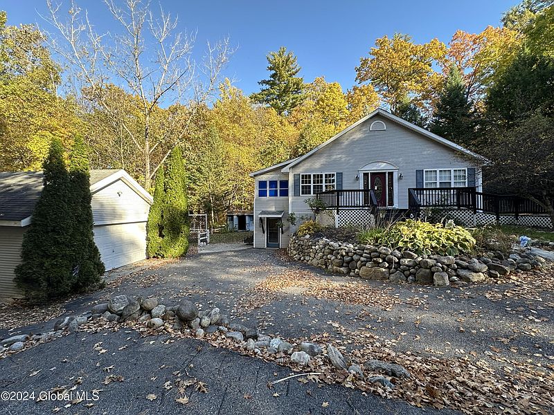 2nd image of 721 Moon Hill Road
