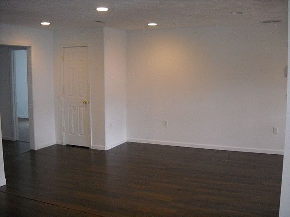 4th image of 710 Bill Evans Ave