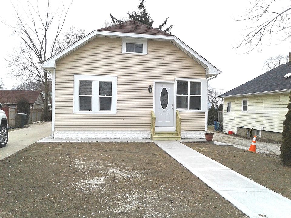 1st image of 821 Harlow Ave