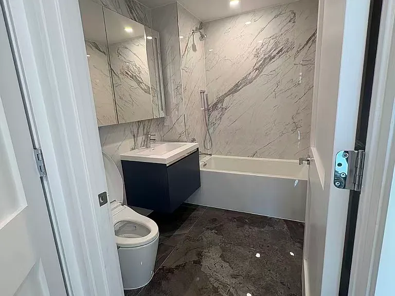 3820 Parsons Blvd #4 — Photo 3