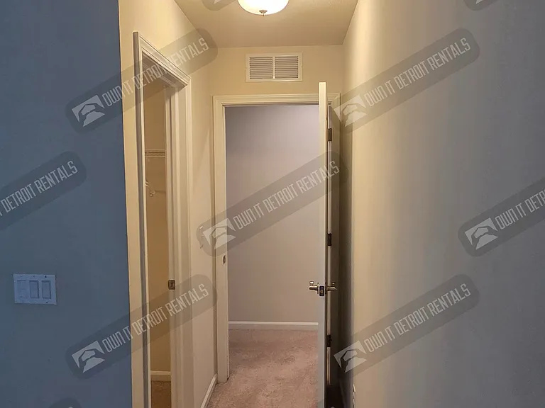 8151 Quincy Dr — Photo 14
