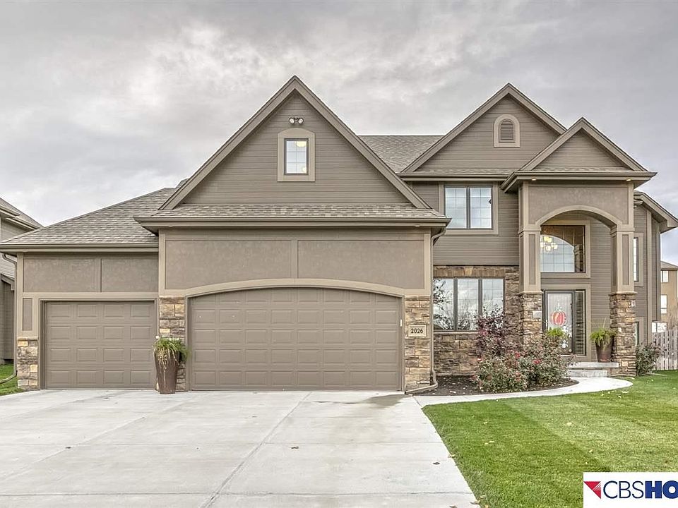 1st image of 2026 S 192nd Ave