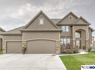 2026 S 192nd Ave, Omaha, NE 68130