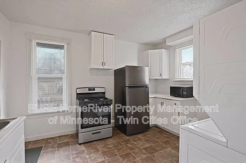 2 bed, 1.0 bath, 711 sqft, $1,390 — Photo 4
