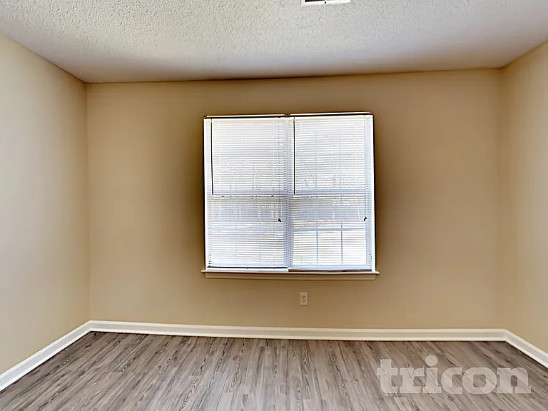 1310 May Oak Cir — Photo 9