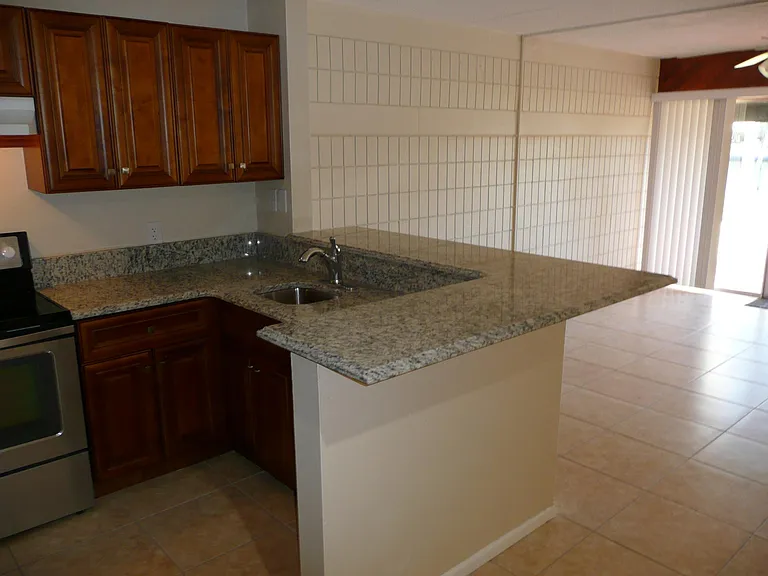 2424 W Tampa Bay Blvd #B106 — Photo 10
