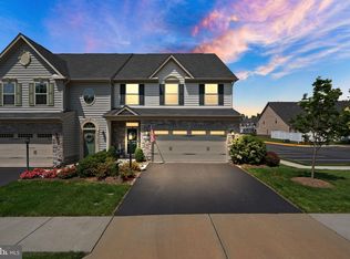 41728 McDivitt Ter, Aldie, VA 20105