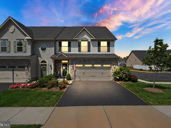 41728 McDivitt Ter, Aldie, VA 20105