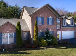 4841 Hickory Ridge Ct, Roanoke, VA 24018