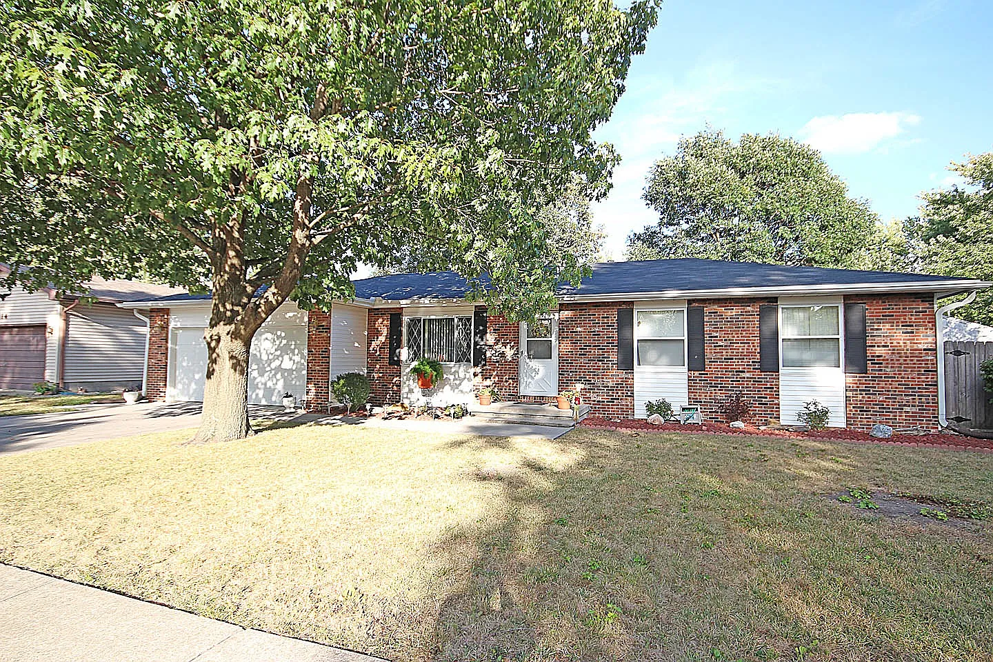 304 Cheryl Dr photo 1