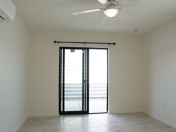 3rd image of 517 S Mountain View Dr #3S