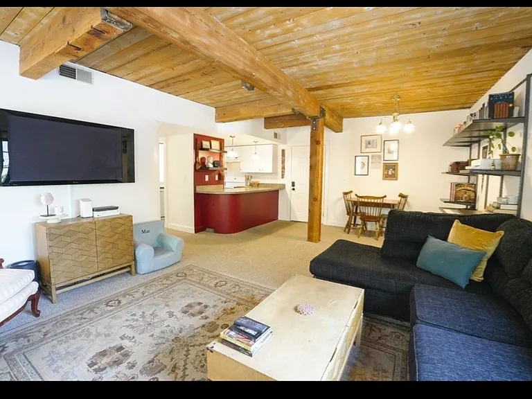 14 Sanford St #65 — Photo 4