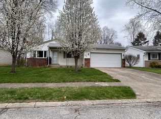 312 Magnolia Dr, Plainfield, IN 46168