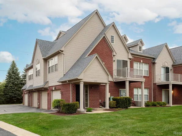 1473 Addington Ln, Ann Arbor, MI 48108