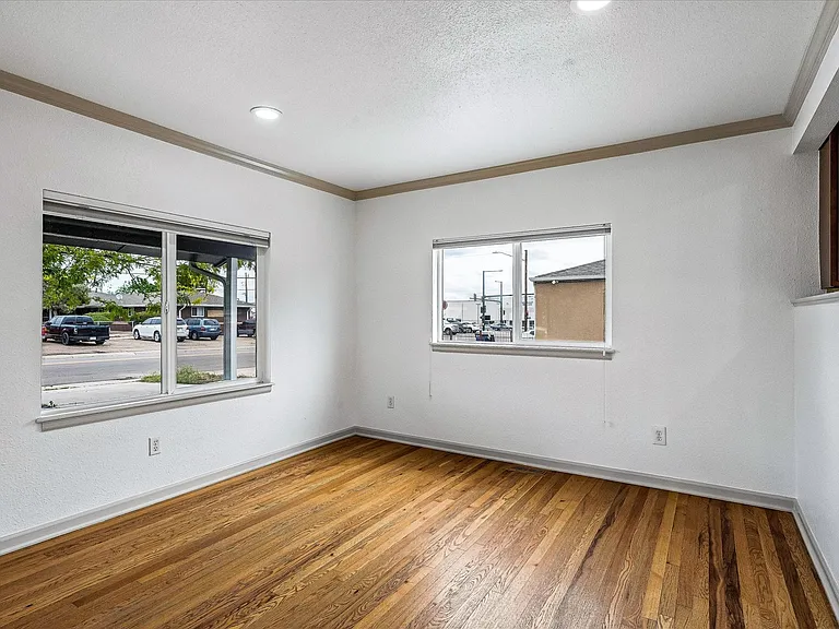 1740 W 52nd Ave — Photo 7
