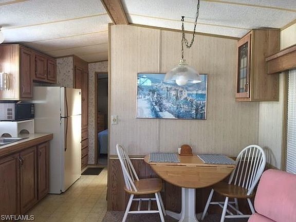 4th image of 4671 W Washington Way