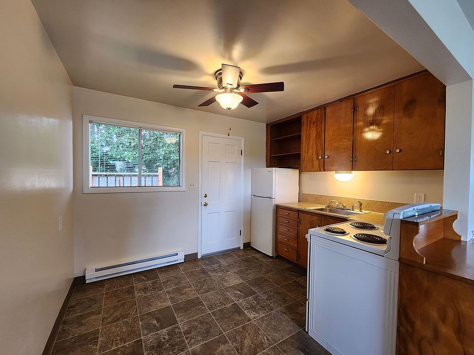 192Western Village Apartments 18691913 Broadway St NE Salem OR Zillow