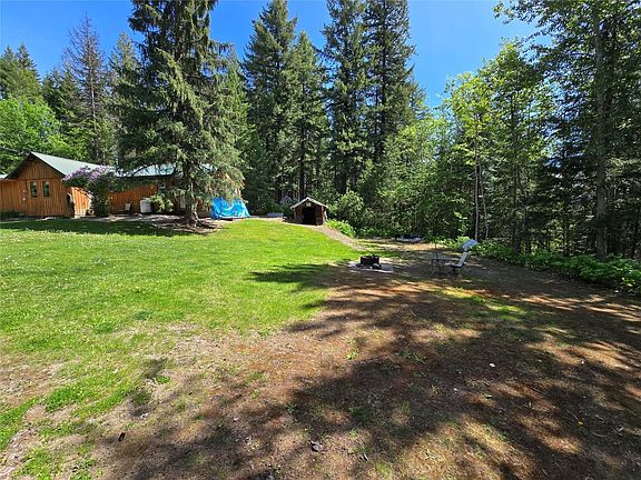 2nd image of 404 Haywood Rd