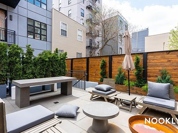 2nd image of 849 De Kalb Ave #2D