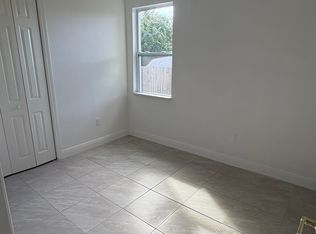 396 Carvalho St SE, Palm Bay, FL 32909