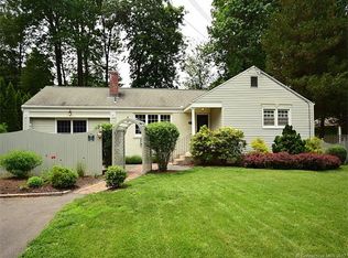37 Westlook Rd, Wethersfield, CT 06109