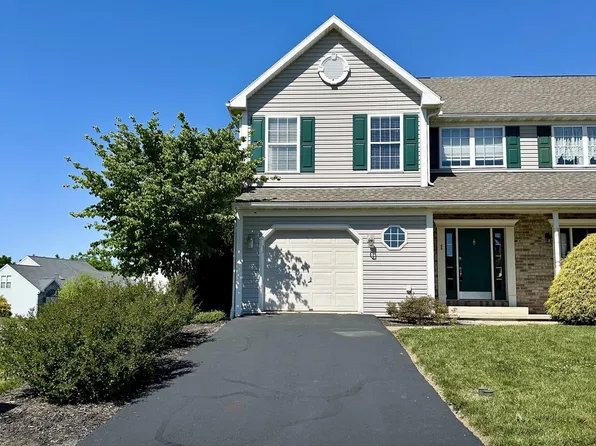 1 Ontario Dr, Sinking Spring, PA 19608