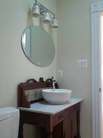 1 bed, 900 sqft, $1,350 — Photo 3