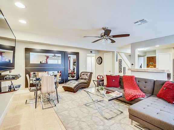 Interior decorater inspired Great Room Area