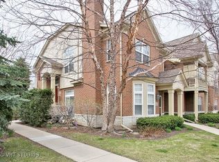 520 S Commons Ct #202-012, Deerfield, IL 60015