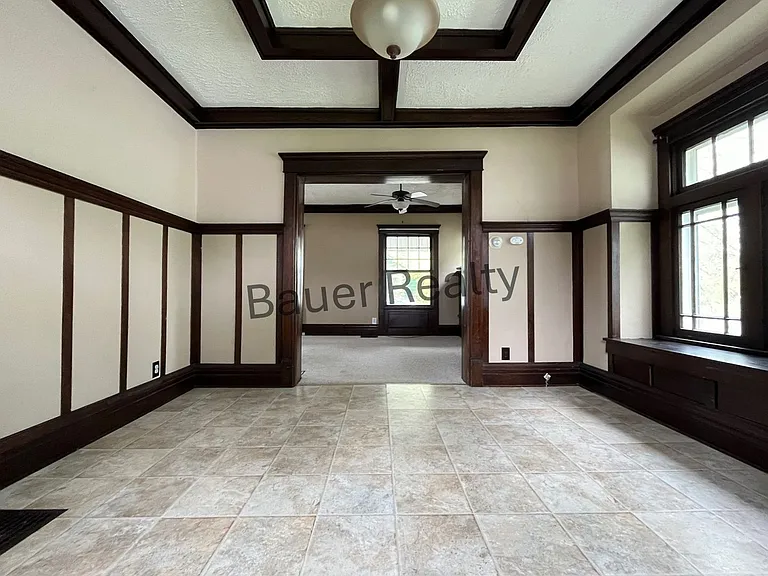 330 Dorchester St — Photo 12
